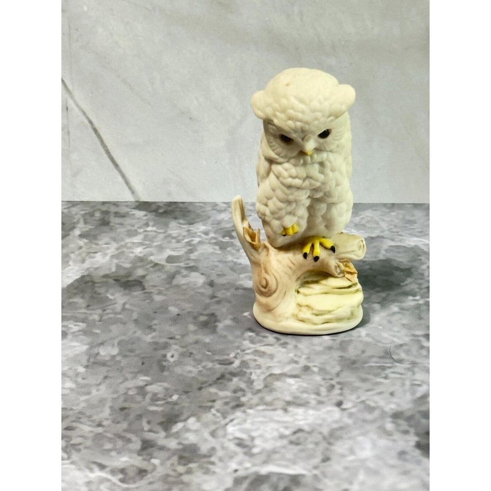 Vintage Cybis Baby Snowy Owl on Perch Porcelain Figurine c1980 - Picture 6 of 7